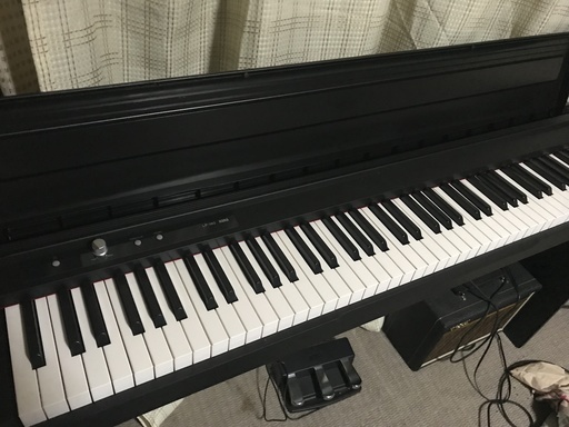 鍵盤楽器、ピアノ KORG LP-180