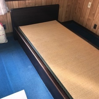 畳のシングルベッド