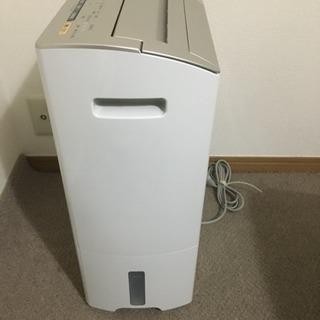 Panasonic 衣類乾燥除湿機 F-YHLX120