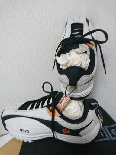 グラビススニーカー平昌オリンピック選手多数着用★他サイトで売却福岡県に発送済み★