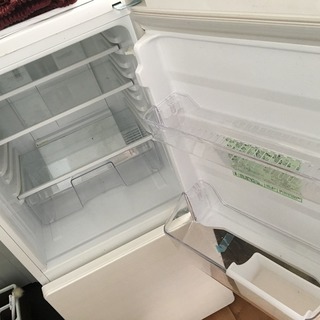 冷蔵庫下ろすの手伝って下さい。