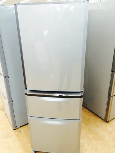 安心の6ヶ月保証付！自動製氷機能付の三菱製3ドア冷蔵庫です！