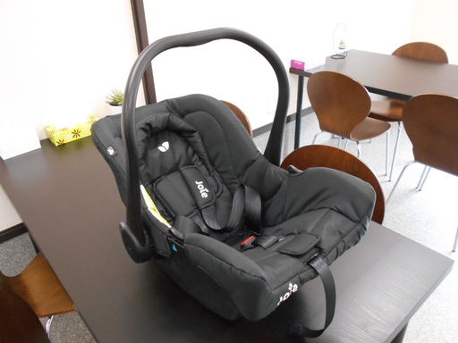 中古　Joie製　ISOFIXベース\u0026ベビーシートのセット