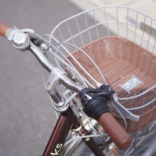 オシャレな自転車 24インチ 6段変速 [中古] 浦和美園イオンで手渡し