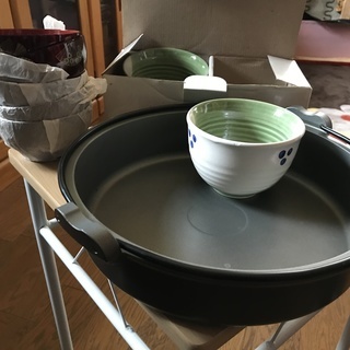 スキヤキ鍋＋お椀Ｓｅｔ＆小鉢２個
