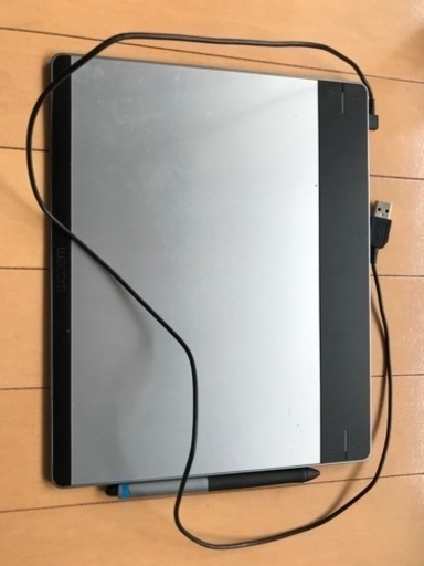 早い者勝ち！ペンタブレット Wacom INTUOS CTH-680