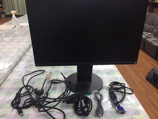 60cm モニター、ケーブル
