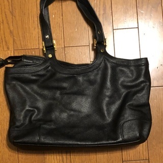 お値下げしました！Tory Burch ブラックレザーバッグ 保存袋付き♡