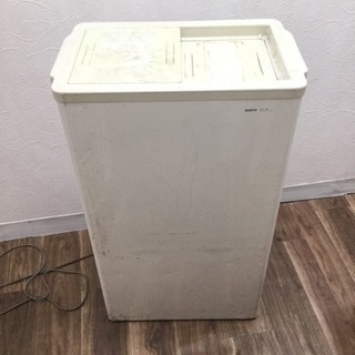 中古品 SANNYO 小型冷凍ストッカー