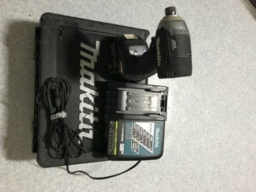 マキタ 充電式インパクトドライバー  18V  6.0Ah