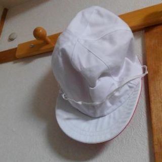 小学校の紅白帽子
