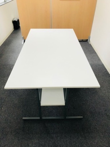 値下げました‼️会議 テーブル(ホワイト)1800mm×900mm