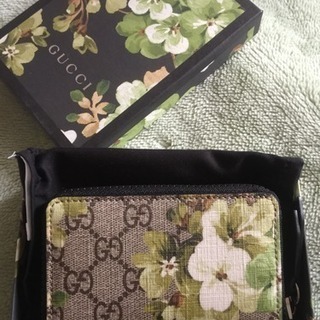 新品グッチカード&コインケース