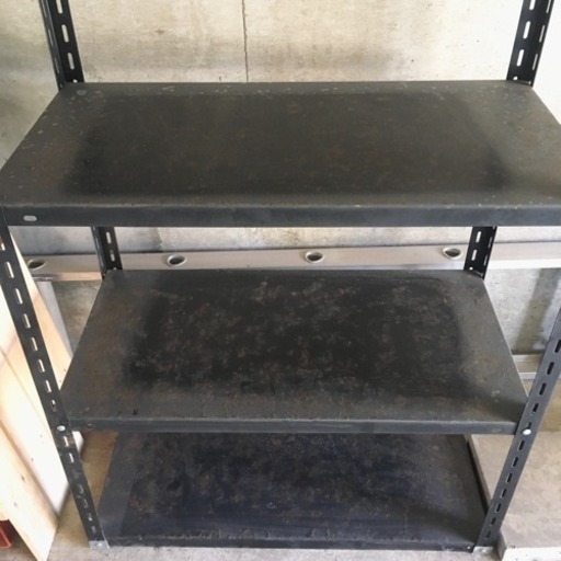 スチール棚 黒 (ku27) 駒場車庫前の収納家具《スチールラック》の中古あげます・譲ります｜ジモティーで不用品の処分