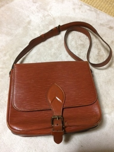 【価格変更】ルイヴィトン    エピ  カルトシエール