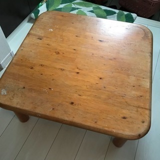 正方形のローテーブル