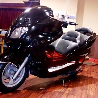 直接引き取り限定値引き！マジェスティＣ・後期型・品の良いカスタム車です。整備済！