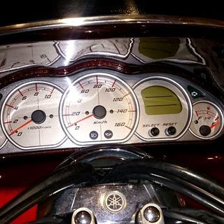 直接引き取り限定値引き！マジェスティＣ・後期型・品の良いカスタム車です。整備済！