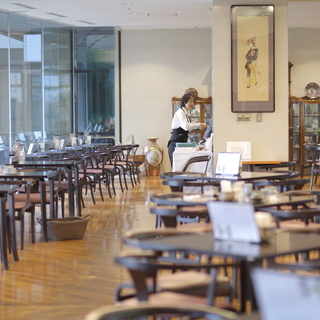 福岡市博物館喫茶室でのホールスタッフ、キッチンスタッフの募集です。