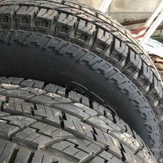ランクル80 285/75/16 ブラッドレーV 黒 ホイールタイヤセットです。