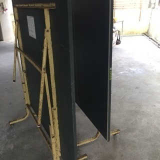 SAN-EI 型式 HH2中古 (折りたたみ式 卓球台)