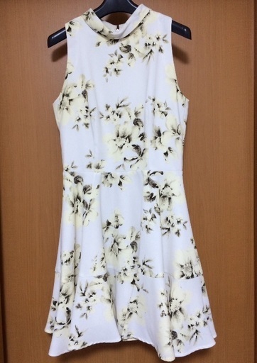 美品 Snidel スナイデル 花柄ワンピース 香香 綾瀬のワンピースの中古 古着あげます 譲ります ジモティーで不用品の処分