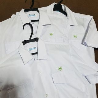 淵中学校校章付き　男子夏用のYシャツ　３枚