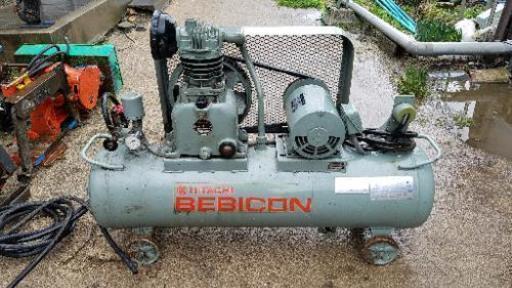 エアコンプレッサー　200V  美品