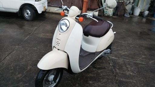 ☆☆ホンダクレアスクーピー　AF55　ベージュ　低燃費水冷4スト