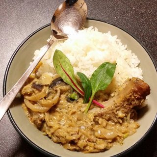 オープンシェアハウスでタイカレーパーティ