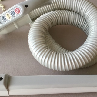 生活家電 【新品・宅配可】三洋電機*The持吸力マラソンサイクロン SC-XW66G
