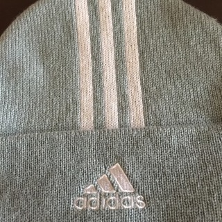 adidasニット帽