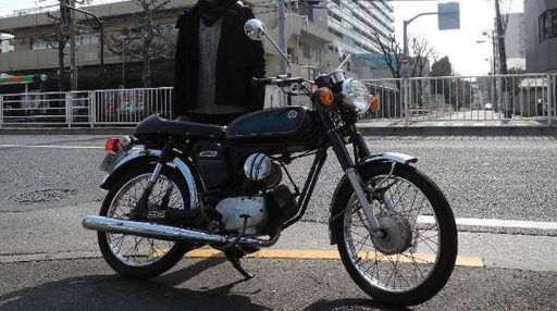 YAMAHA YB-1 2st 原付バイク　ジェットヘルメット＆グローブ付