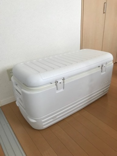 イグロークーラーボックス120リッター
