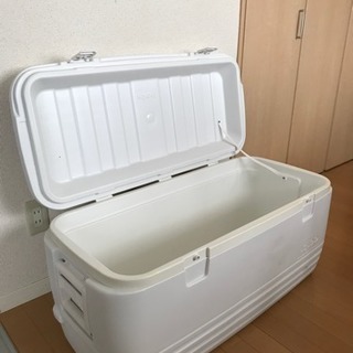 イグロークーラーボックス120リッター
