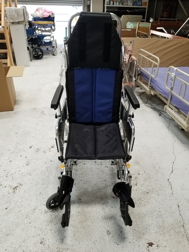 MiKi製品　リクライニング車椅子　ティルト式