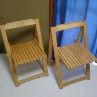 木製の折り畳み椅子  2つセット