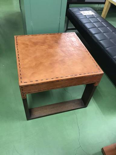 未使用 アジアン調 テーブル サイドテーブル 皮 バリ風 輸入家具