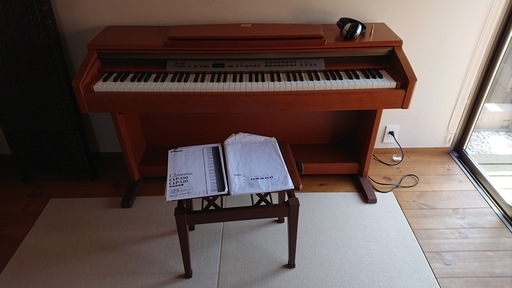 ヤマハ Clavinova クラビノーバ CLP-130C 2002年製　椅子・ヘッドホン付き