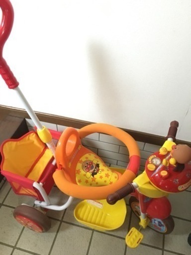 《値下げ》アンパンマン三輪車