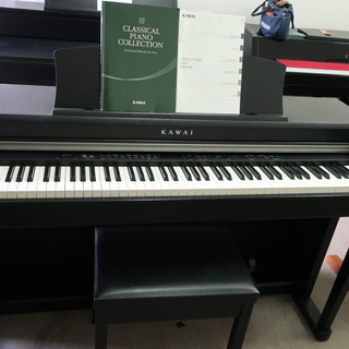 お値下げしました　電子ピアノ  カワイ　CN33B　2010製　...
