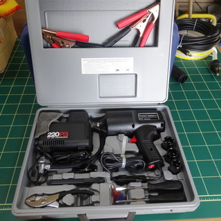 車用12ｖ　インパクトドライバー　未使用
