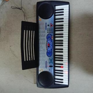 カシオ光ナビゲーション電子キーボード６１鍵盤