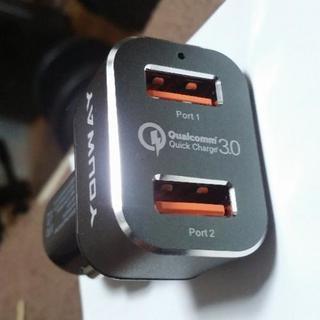 QC3.0対応 2ポート カーチャージャー USB急速充電器 新品