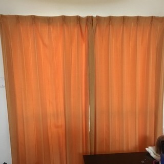 オレンジ色のカーテン 再値下げ☆