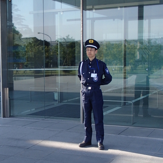 霞ヶ関の公共施設内警備 スターティングスタッフ(正社員)大募集!