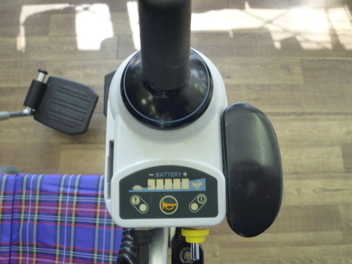 R  YAMAHA 軽量型電動車いす JWカクティブ