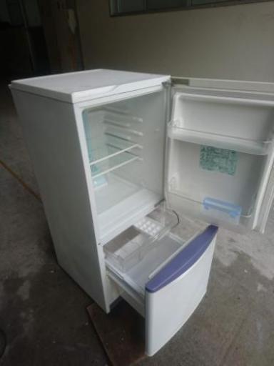 【値下げ】ナショナル冷蔵庫 135L 美品 使用期間少ない 鹿児島市内取りに来られる方