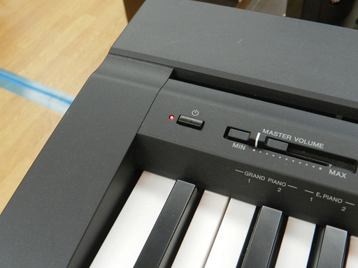 YAMAHA/ヤマハ P-45 電子ピアノ 88鍵盤 フットペダル・譜面台付属