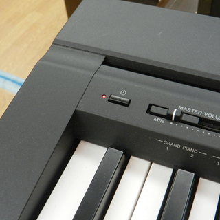 YAMAHA/ヤマハ P-45 電子ピアノ 88鍵盤 フットペダル・譜面台付属 ブラック その他オマケ付き 
